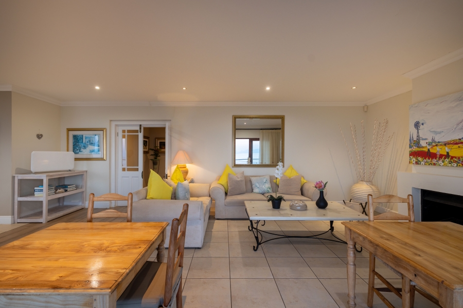 7 Bedroom Property for Sale in Bowtie Western Cape